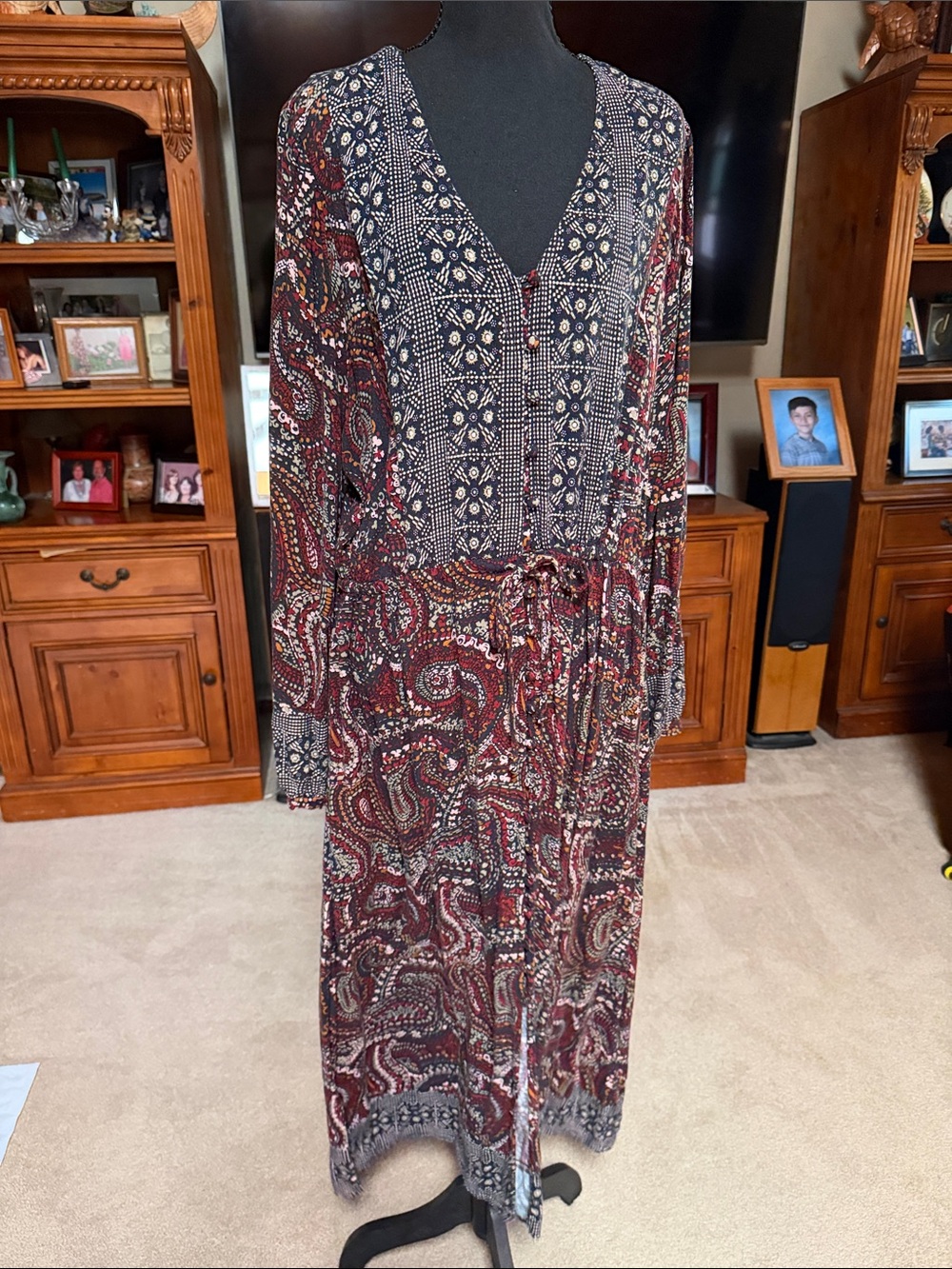 Knox Rose Burgundy and Black Paisley Long Sleeve V-Neck Dress patchwork boho